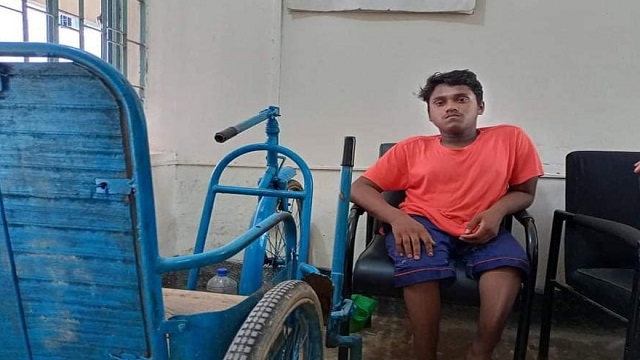 ঘোড়াঘাটে প্রধানমন্ত্রীর ছবি বিকৃতি করায় ১ প্রতিবন্ধী যুবক আটক