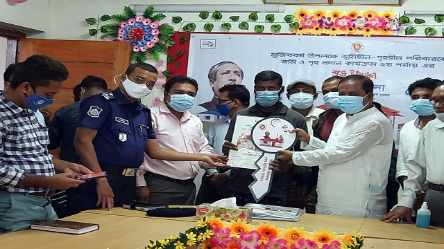 ঘোড়াঘাটে আরো ৫২০ পরিবার পাচ্ছে প্রধানমন্ত্রীর দেয়া নতুন ঘর