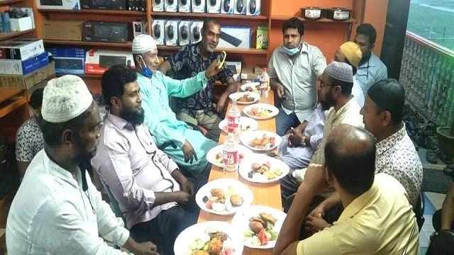 হরিণাকুণ্ডু প্রেসক্লাবের মাসিক সভা, দোয়া ও ইফতার মাহফিল অনুষ্ঠিত 