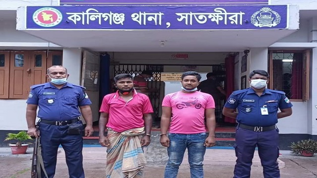 কালীগঞ্জে রাস্তায় দড়ি টানিয়ে মোটর সাইকেল ছিনতাই
