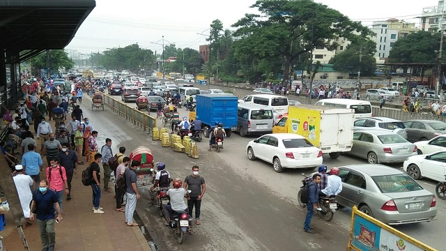 কঠোর লকডাউনে কঠোর জ্যাম