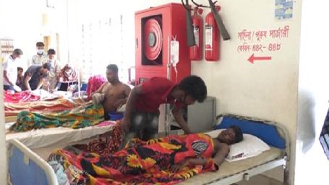 ট্রাক ও পিকআপের মুখোমুখি সংঘর্ষে নিহত ২, আহত ১৫