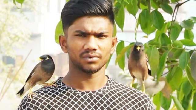 কুষ্টিয়ার রোহান এখন পাখিবন্ধু