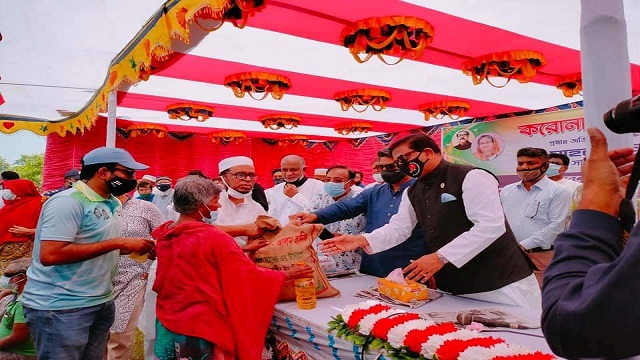 ১টি ওয়ার্ড ও ৬টি ইউনিয়নে অসহায়-দুঃস্থদের মাঝে ত্রাণ সামগ্রী বিতরণ