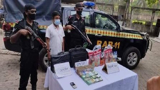 বিদেশী মদসহ নেক্সট ফুড বেভারেজের গাড়ি চালক গ্রেফতার