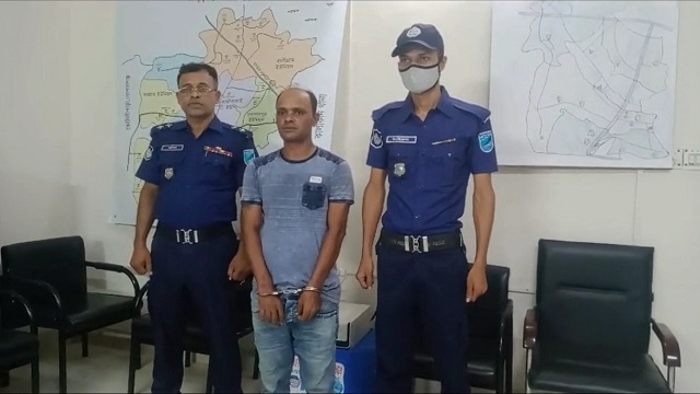 মাদারীপুরে ছাত্রীকে অপহরণ মামলায় সাবেক ইউপি সদস্য গ্রেফতার