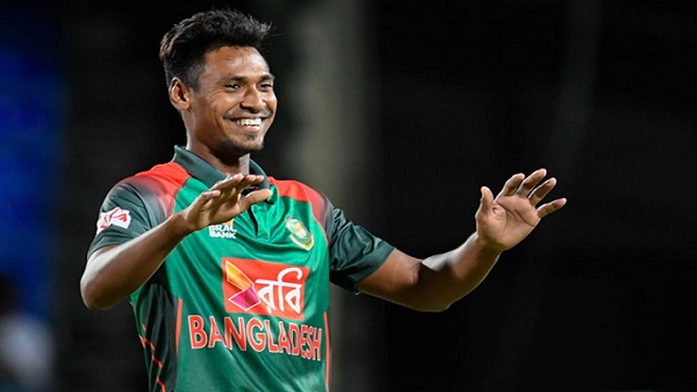 মোস্তাফিজের কাটারে ধরাশায়ী গাপটিল