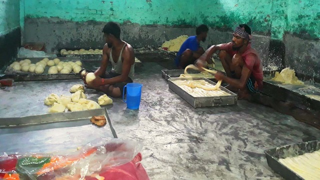 সৈয়দপুরে যত্রতত্র ভেজাল লাচ্ছা সেমাই তৈরির ধুম