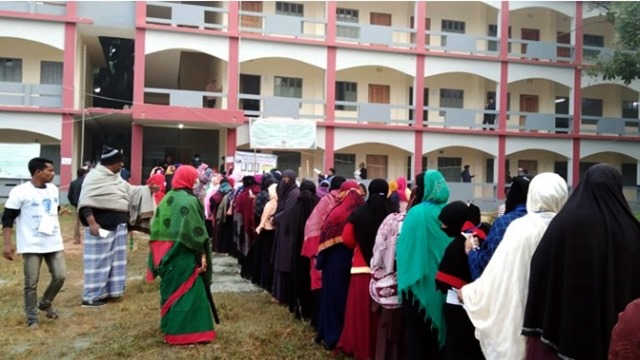 ৬০ পৌরসভায় ভোটগ্রহণ শুরু