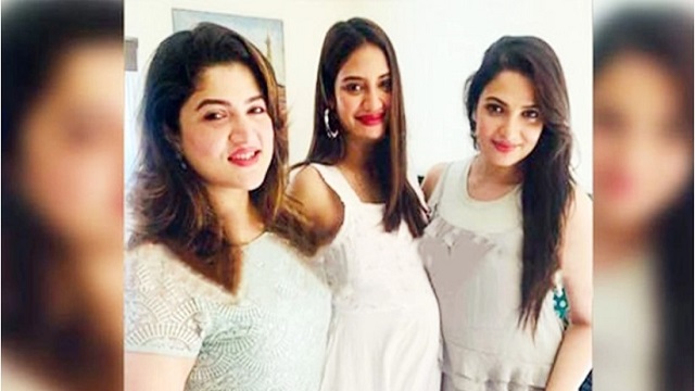 এবার প্রকাশ পেল নুসরাত জাহান এর বেবি বাম্পের ছবি  