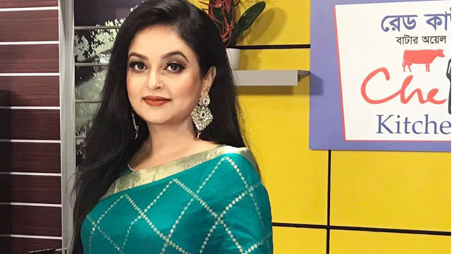 দীর্ঘদিন পর ক্যামেরার সামনে আসলেন ঐন্দ্রিলা