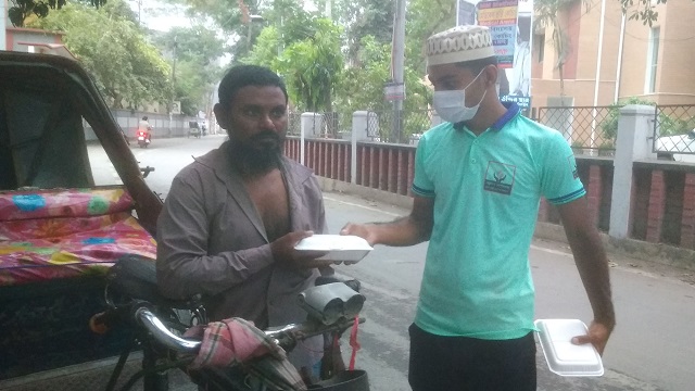 মানুষের পাশে “প্রজ্জ্বলিত গোপালগঞ্জ”