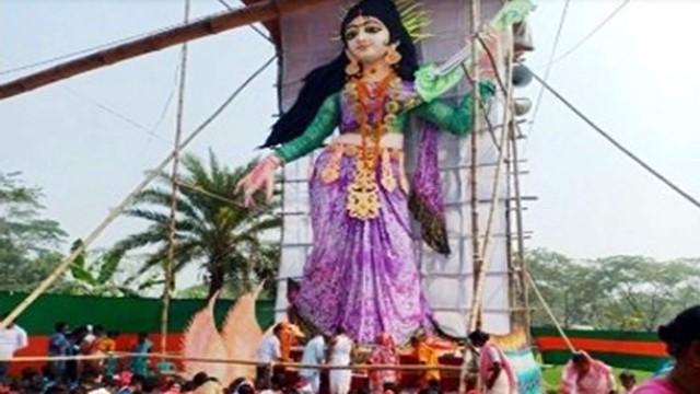 গোপালগঞ্জে দেশের সর্ববৃহৎ সরস্বতী প্রতিমা