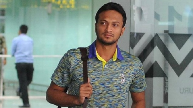 রোববার দেশে ফিরছেন সাকিব