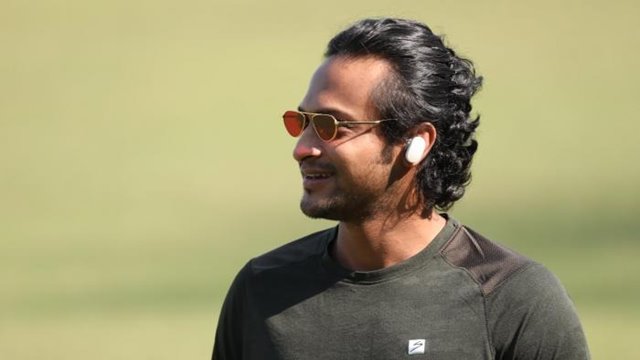 দেশে ফিরছেন সাকিব আল হাসান