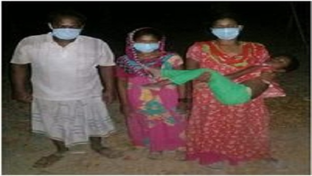 সাতক্ষীরা সীমান্ত থেকে ৪ বাংলাদেশী আটক