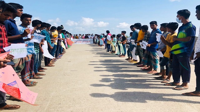 সাতক্ষীরায় জলবায়ু অবরোধ কর্মসূচী পালিত