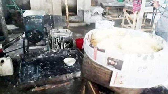 অস্বাস্থ্যকর পরিবেশে লাচ্ছা সেমাই তৈরি ও বিক্রির হিড়িক