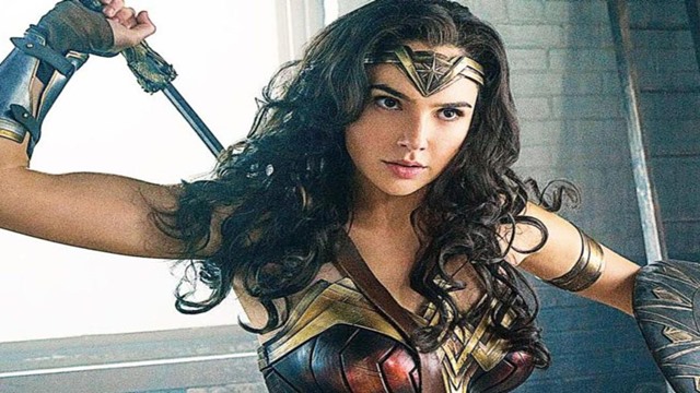 আবারও মা হচ্ছেন ‘ওয়ান্ডার ওম্যান’