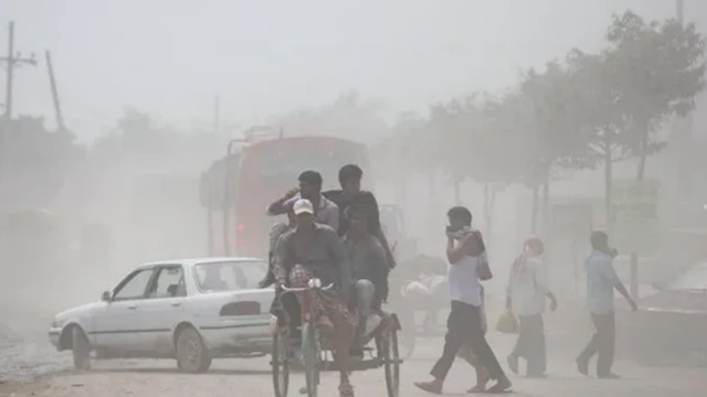 ঢাকার বাতাস আজ ‘ঝুঁকিপূর্ণ’