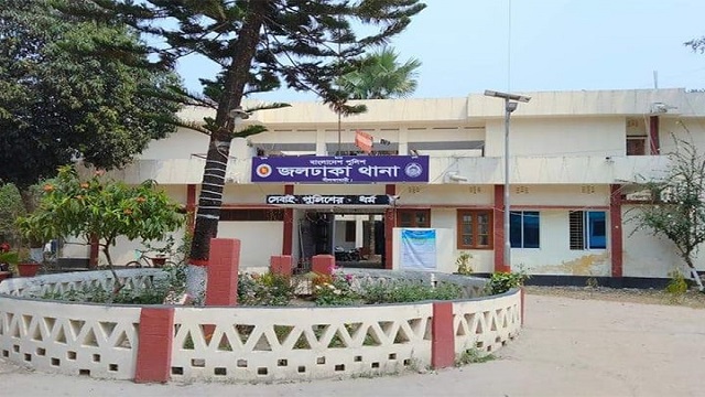 ধর্ষণে ব্যর্থ হয়ে মাদরাসাছাত্রীকে গলা কেটে হত্যাচেষ্টা