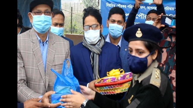 হিলি স্থলবন্দরে পালিত হয়েছে আন্তর্জাতিক কাস্টমস দিবস