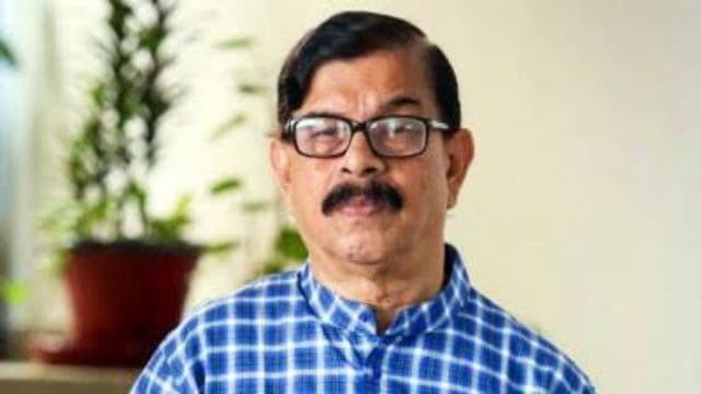 বিজয় কি-বোর্ড ব্যবহারে তীব্র প্রতিবাদ জানিয়েছেন মান্না