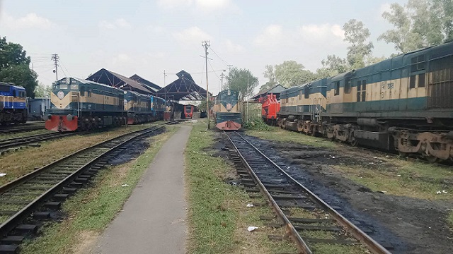 রেল ইঞ্জিনের ব্যাটারী চুরির মামলায় ৪ মাসেও কেউ ধরা পড়েনি
