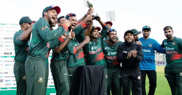 ৫ ক্রিকেটারকে ছাড়া দেশে ফিরলো টাইগাররা