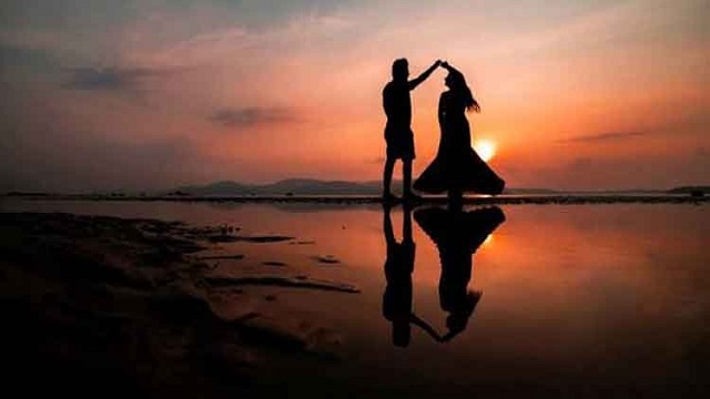 জীবনে এড়িয়ে চলবেন যাদের