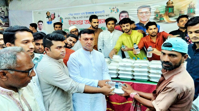 মাসব্যাপী ছাত্রলীগের ইফতারে মেয়র টিটু 