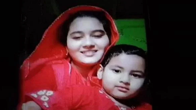 মেয়েকে গলায় তার পেঁচিয়ে হত্যা করে প্রবাসীর স্ত্রীর আত্মহত্যা!