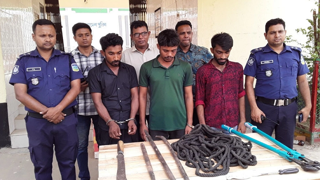 ময়মনসিংহের ভালুকায় ডাকাতির প্রস্তুতিকালে ট্রাকসহ গ্রেপ্তার ৩