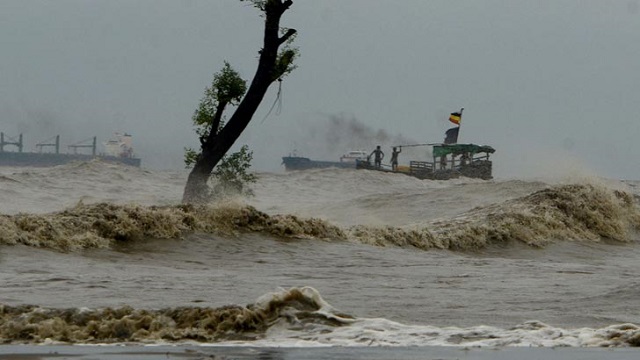 বিশ্বের বিধ্বংসী ঘূর্ণিঝড়, যার ৫টি-ই বাংলাদেশে!