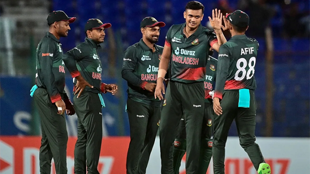 টস জিতে আফগানদের ব্যাটিংয়ে পাঠাল বাংলাদেশ