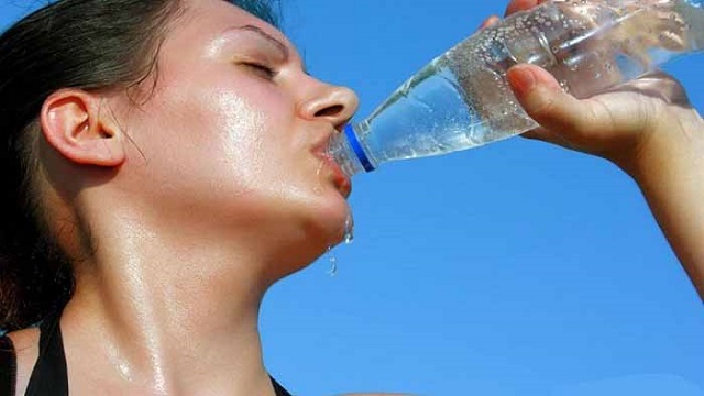 যেসব বড় রোগের লক্ষণ হতে পারে অতিরিক্ত ঘাম