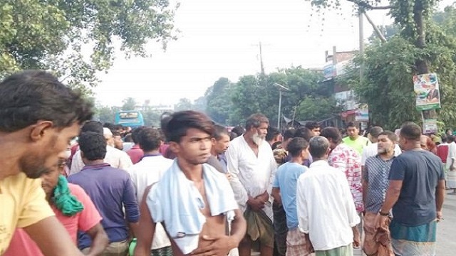 সিরাজগঞ্জে দুই পথচারীর মৃত্যু