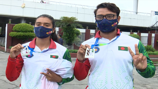 দেশে ফিরেছে আর্চারি বিশ্বকাপে রৌপ্য জয়ী বাংলাদেশ দল