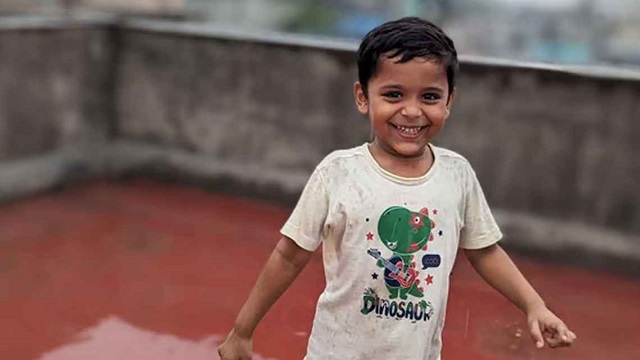 আয়ানের পরিবারকে কেন পাঁচ কোটি টাকা ক্ষতিপূরণ দেওয়া হবে না, জানতে চেয়ে হাইকোর্টের রুল