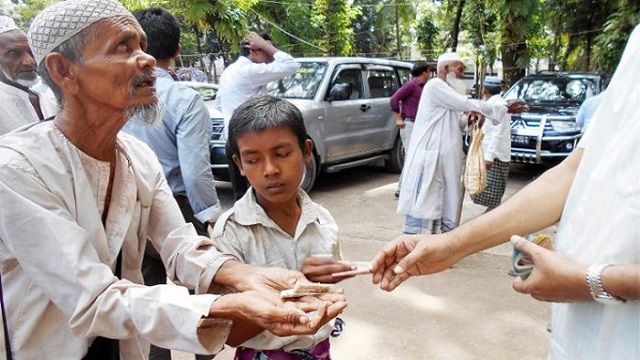 দান-সদকায় গুনাহ মাফ হয়