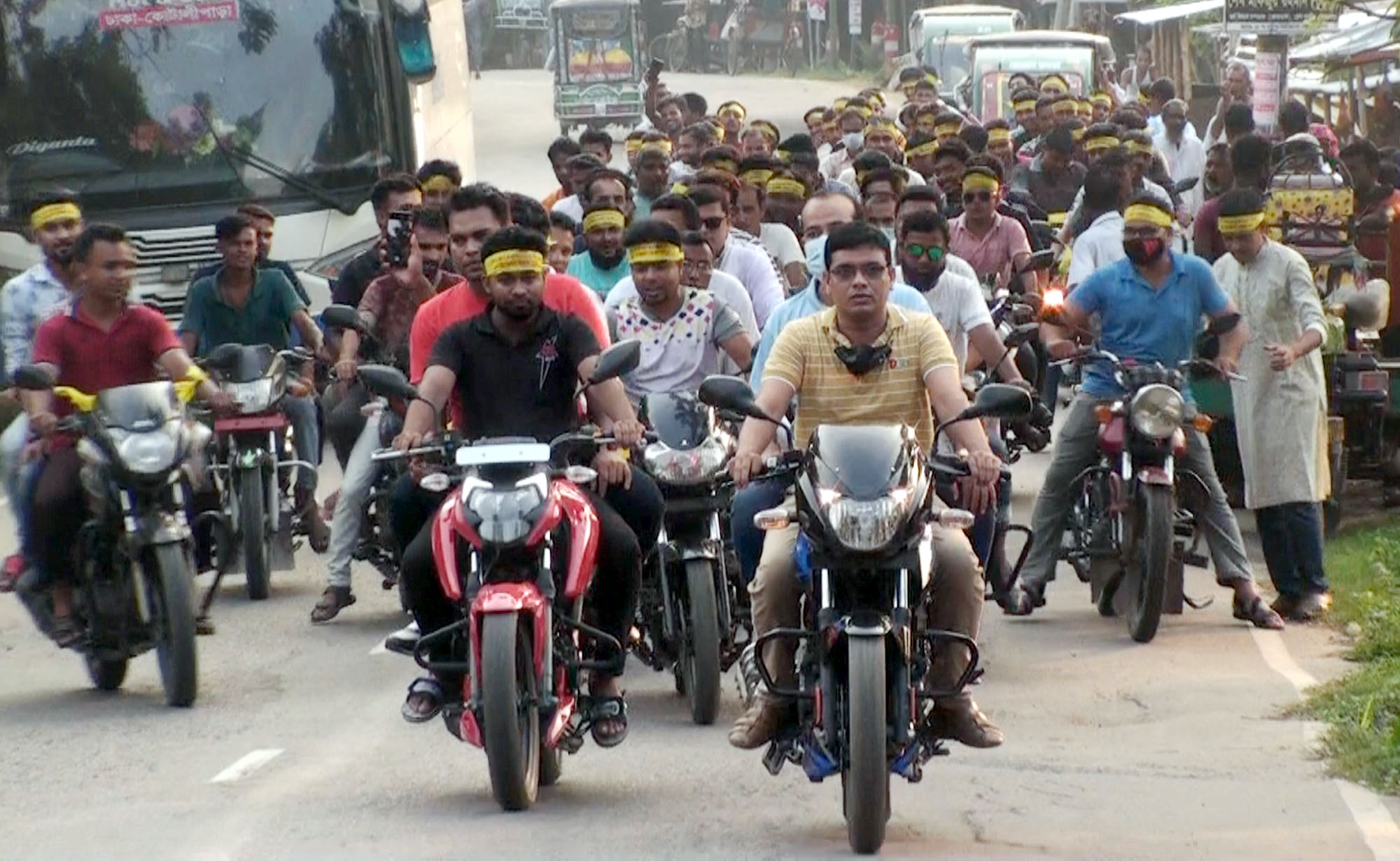 গোপালগঞ্জে সম্ভাব্য প্রার্থীর পক্ষে মোটর সাইকেল শোভাযাত্রা
