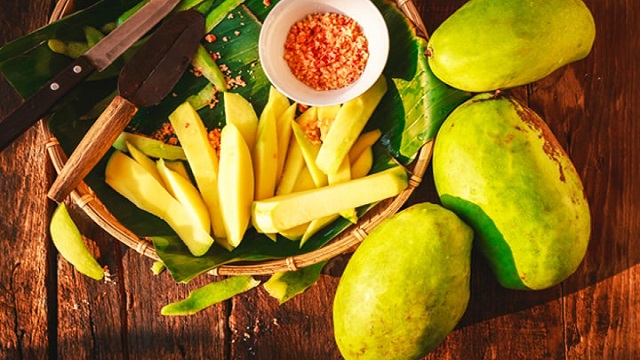 কাঁচা আমের উপকারিতা