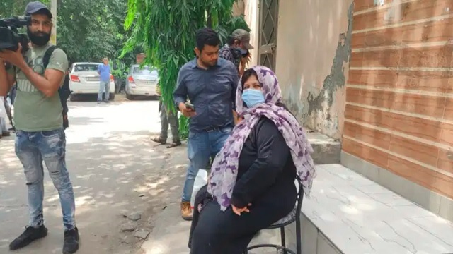 তালেবানের আদেশ: কারও বাড়ীতে কেউ ঢুকতে পারবে না