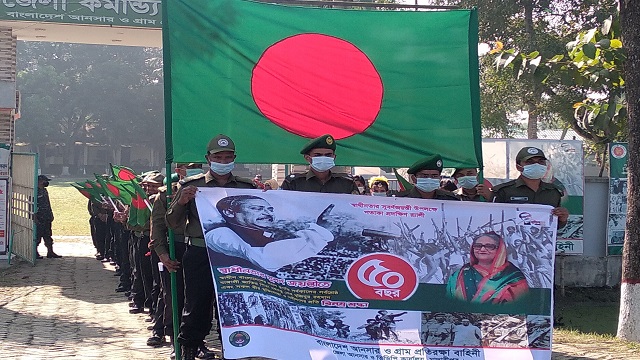মাদারীপুরে আনসার ও ভিডিপির পতাকা প্রদক্ষিণ ও র‍্যালী