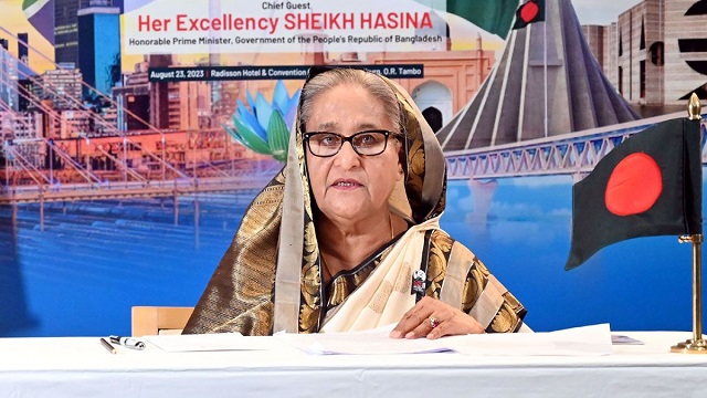 বাংলাদেশকে ট্রিলিয়ন ডলার অর্থনীতির দেশ করার স্বপ্ন দেখি