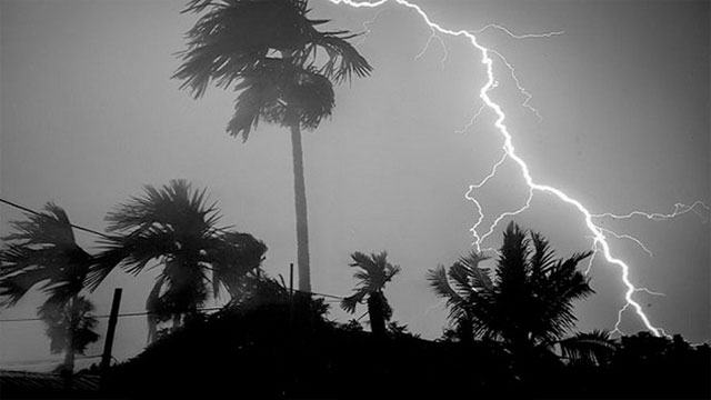 তিন বিভাগে হতে পারে বজ্রবৃষ্টি