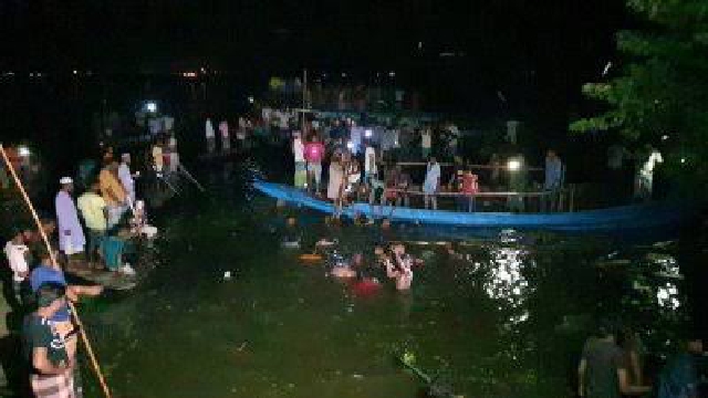 ব্রাহ্মণবাড়িয়ায় ট্রলারের সঙ্গে নৌকার সংঘর্ষ, ১০ মরদেহ উদ্ধার