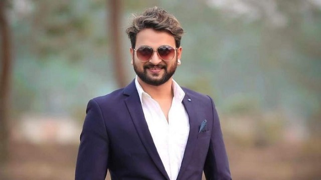 শিল্পী সমিতি থেকে পদত্যাগ করলেন সাইমন সাদিক