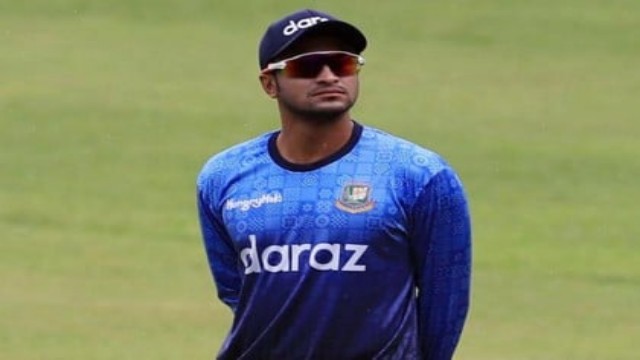 চট্টগ্রামে দলের সঙ্গে যোগ দিয়েছেন সাকিব