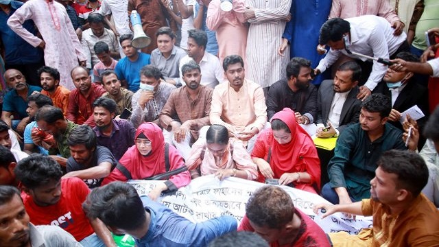 ছাত্রলীগের মামলায় ছাত্র অধিকারের ২৪ নেতা কারাগারে, মুক্তির দাবি নুরের